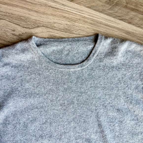 Heather Gray Crewneck Sweater Merino/Cashmere - No size or Material tag - Size M - Picture 3 of 10